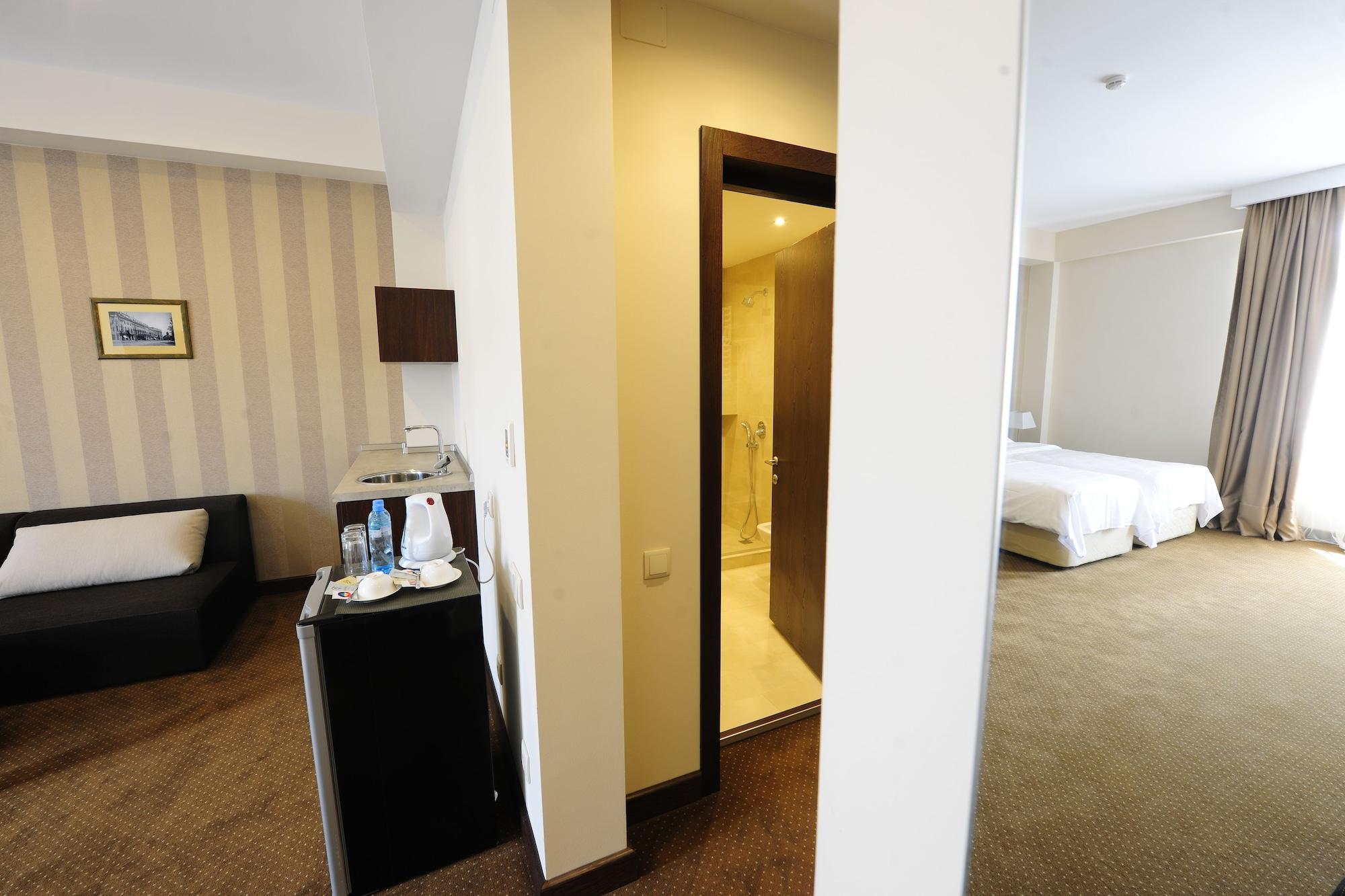 Citrus Hotel Tbilisi Exteriör bild