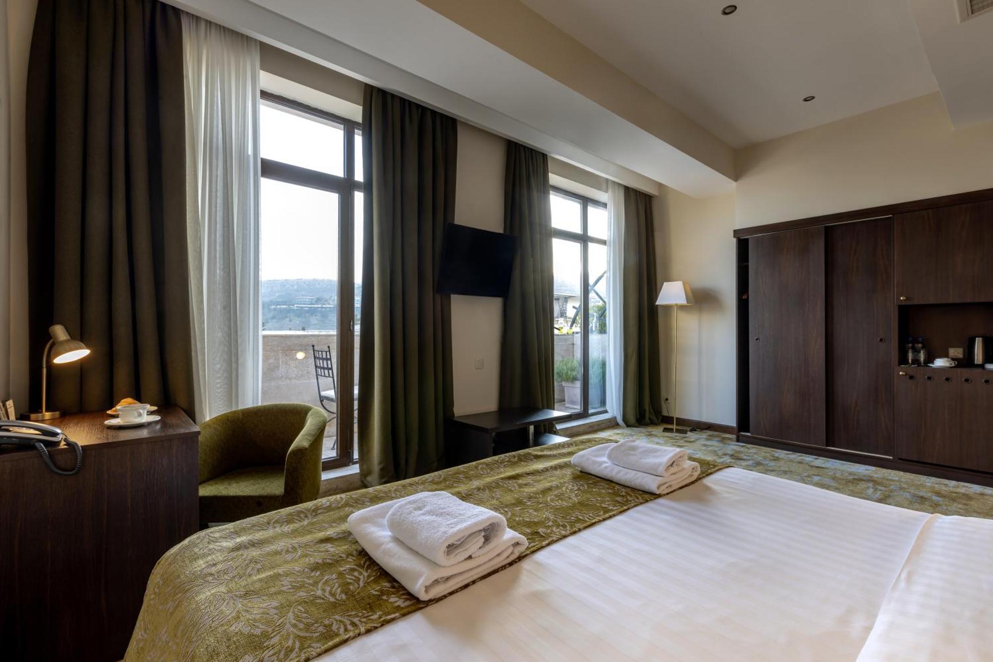 Citrus Hotel Tbilisi Exteriör bild