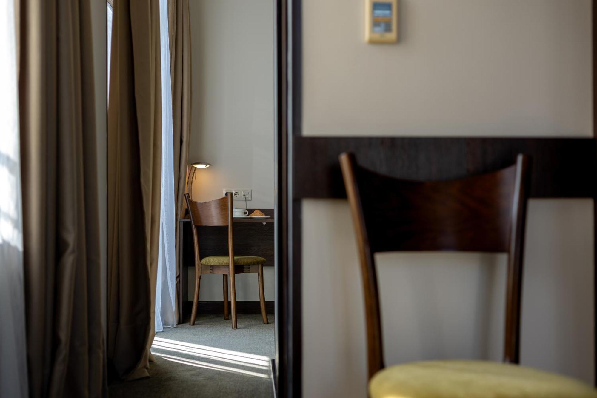 Citrus Hotel Tbilisi Rum bild